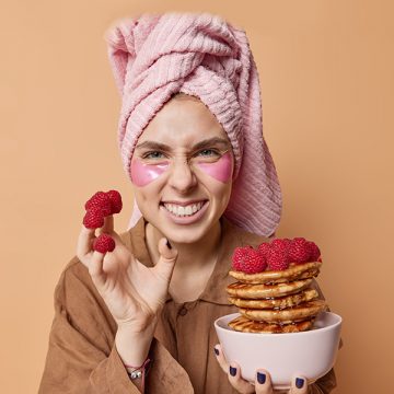 7 Foods to Eat for Healthy Gums & Foods to Avoid for Receding Gums
